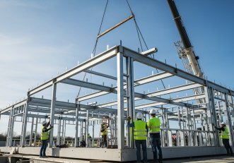 Quy Trình 7 Giai Đoạn Thi Công Nhà Tiền Chế Chi Tiết (A-Z)