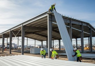 Tôn Lợp Nhà Tiền Chế: Kinh Nghiệm và Tiêu Chí Lựa Chọn Tốt Nhất